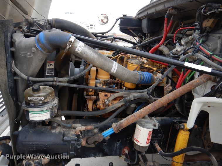 image for item LC9402 2003 Freightliner FL80  bucket truck