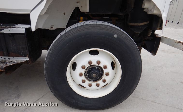 image for item LC9402 2003 Freightliner FL80  bucket truck