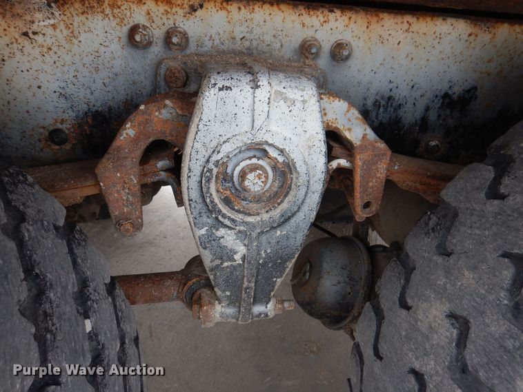 image for item LC9402 2003 Freightliner FL80  bucket truck