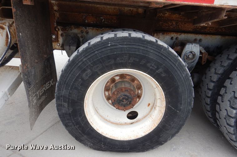 image for item LC9402 2003 Freightliner FL80  bucket truck