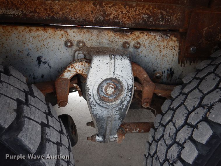 image for item LC9402 2003 Freightliner FL80  bucket truck