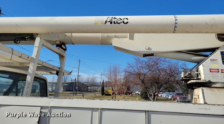 image for item LC9447 1990 Ford F800  bucket truck