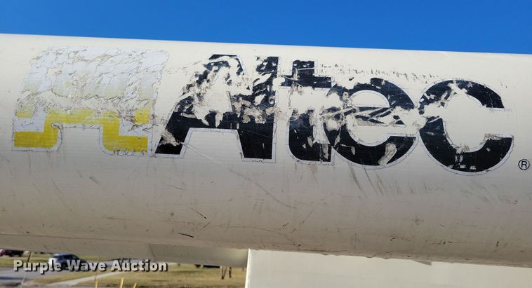 image for item LC9447 1990 Ford F800  bucket truck