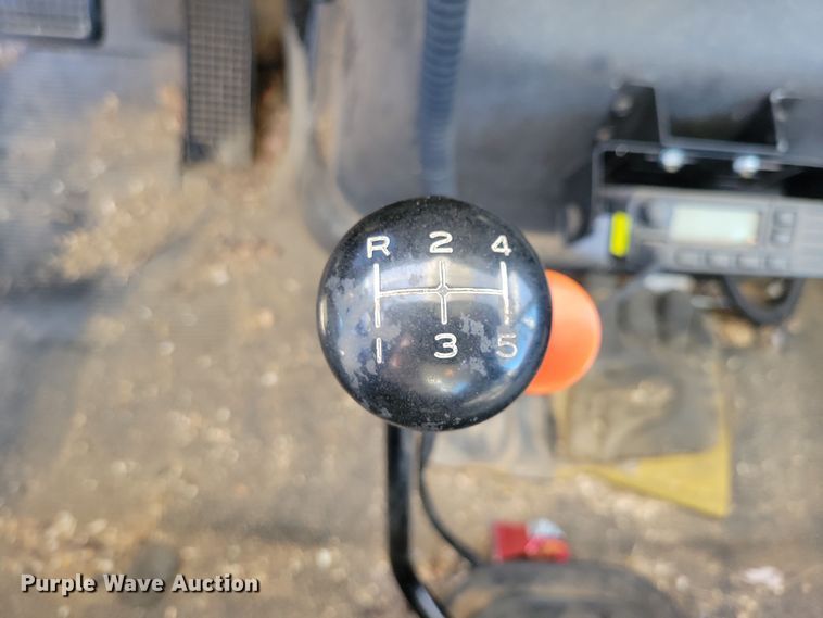 image for item LC9447 1990 Ford F800  bucket truck