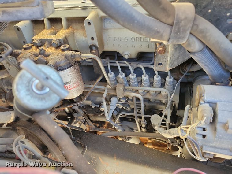 image for item LC9447 1990 Ford F800  bucket truck