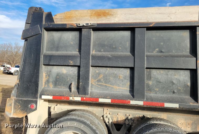 image for item LC9453 1997 Kenworth W900  dump truck