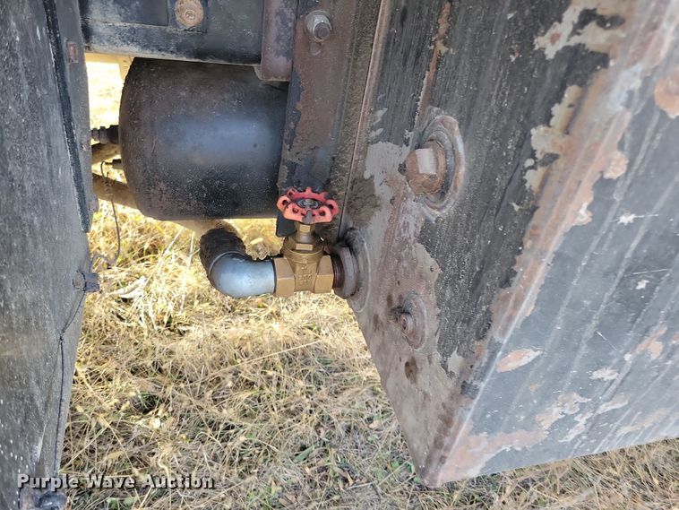 image for item LC9453 1997 Kenworth W900  dump truck