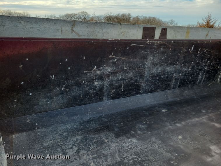 image for item LC9453 1997 Kenworth W900  dump truck