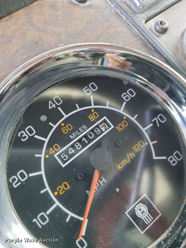 image for item LC9453 1997 Kenworth W900  dump truck