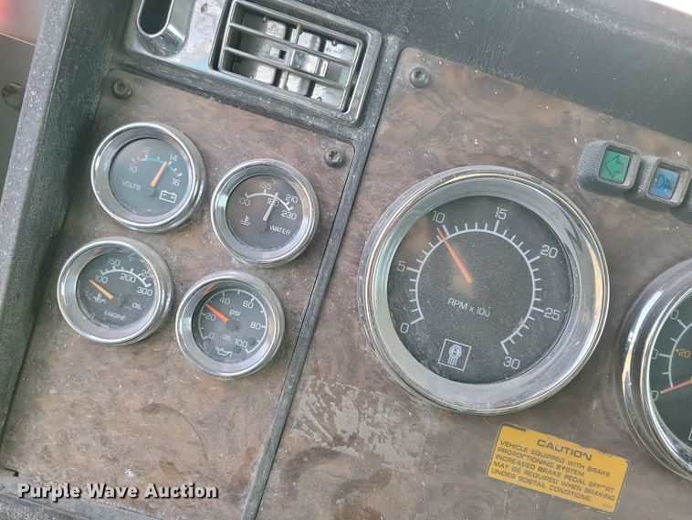 image for item LC9453 1997 Kenworth W900  dump truck