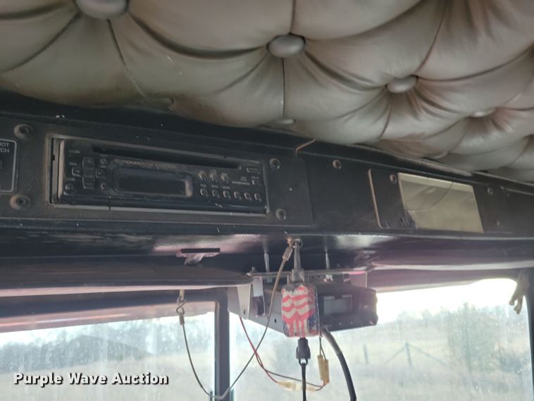 image for item LC9453 1997 Kenworth W900  dump truck