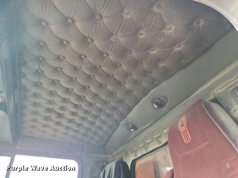 image for item LC9453 1997 Kenworth W900  dump truck