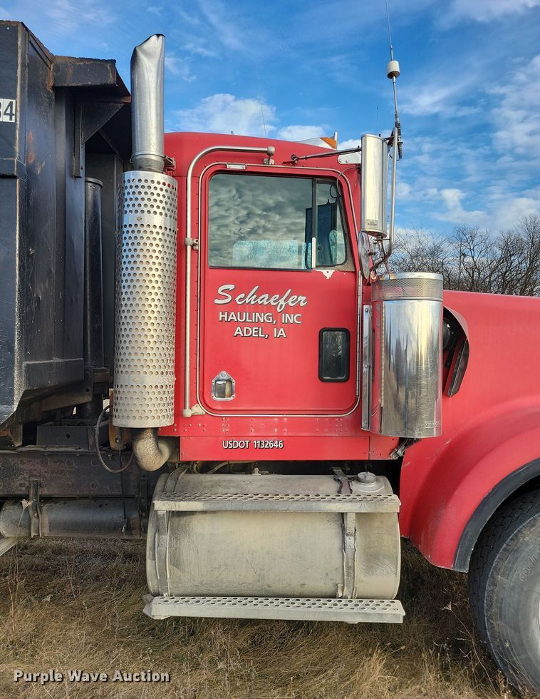 image for item LC9453 1997 Kenworth W900  dump truck