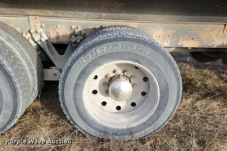 image for item LC9453 1997 Kenworth W900  dump truck