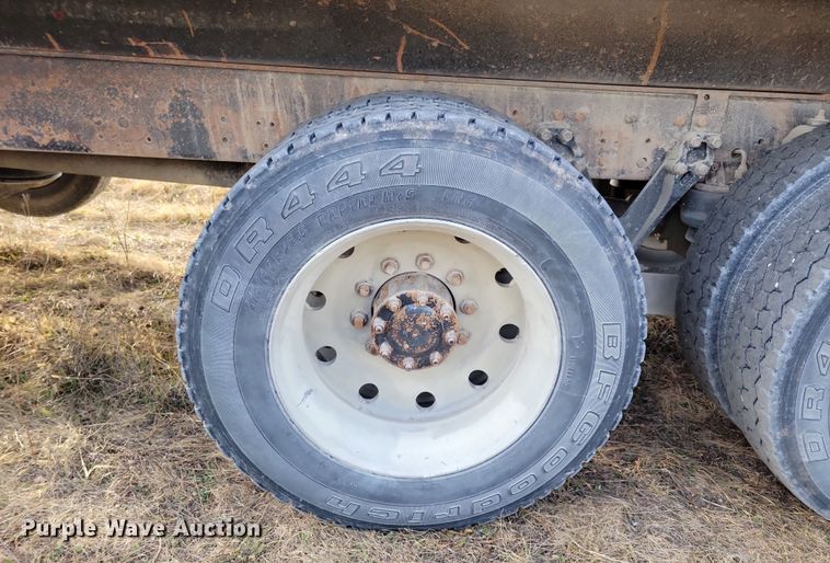 image for item LC9453 1997 Kenworth W900  dump truck