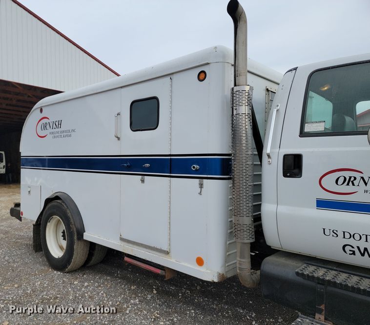 image for item LD9045 2007 Ford F750 Super Duty XLT  pulling truck