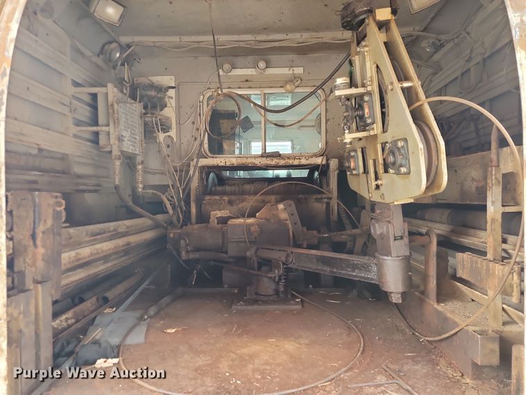 image for item LD9045 2007 Ford F750 Super Duty XLT  pulling truck