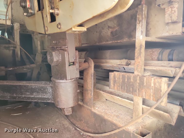 image for item LD9045 2007 Ford F750 Super Duty XLT  pulling truck