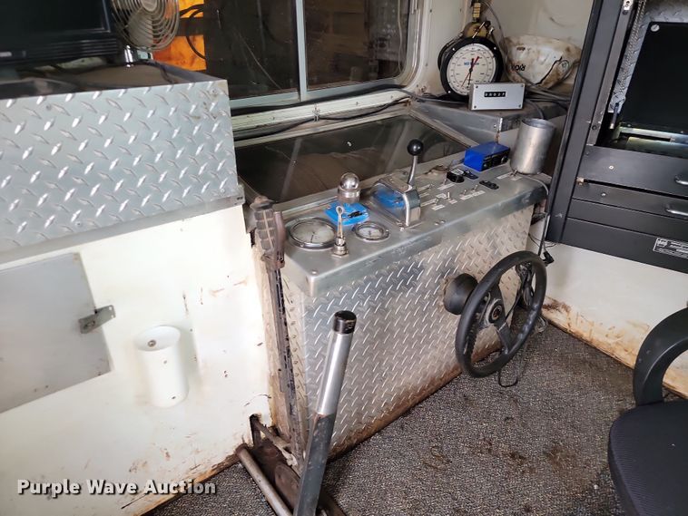 image for item LD9045 2007 Ford F750 Super Duty XLT  pulling truck