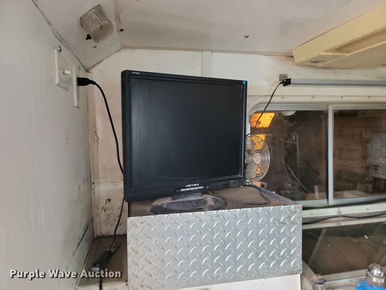 image for item LD9045 2007 Ford F750 Super Duty XLT  pulling truck