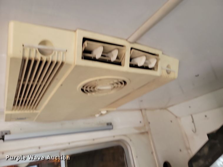 image for item LD9045 2007 Ford F750 Super Duty XLT  pulling truck