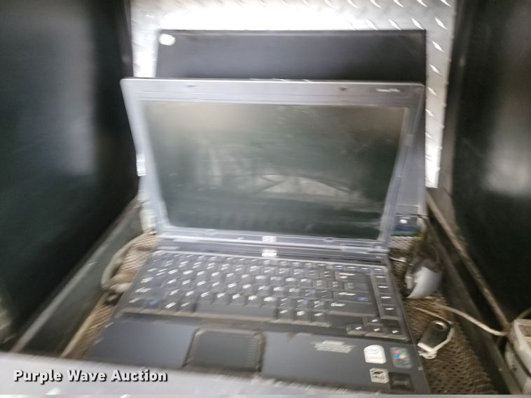 image for item LD9045 2007 Ford F750 Super Duty XLT  pulling truck