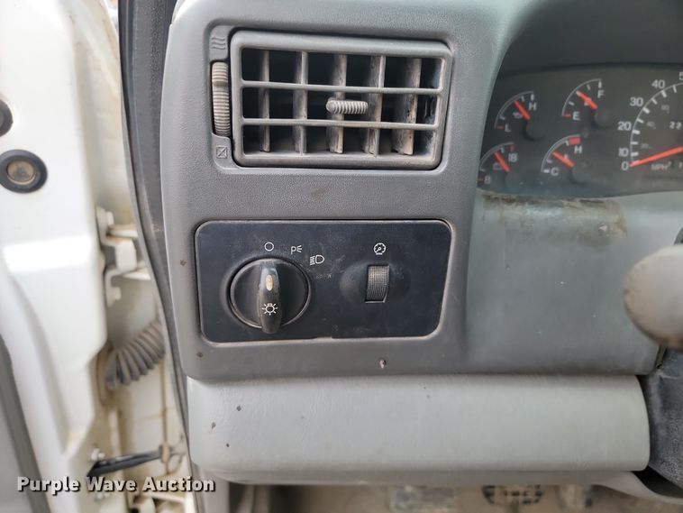 image for item LD9045 2007 Ford F750 Super Duty XLT  pulling truck