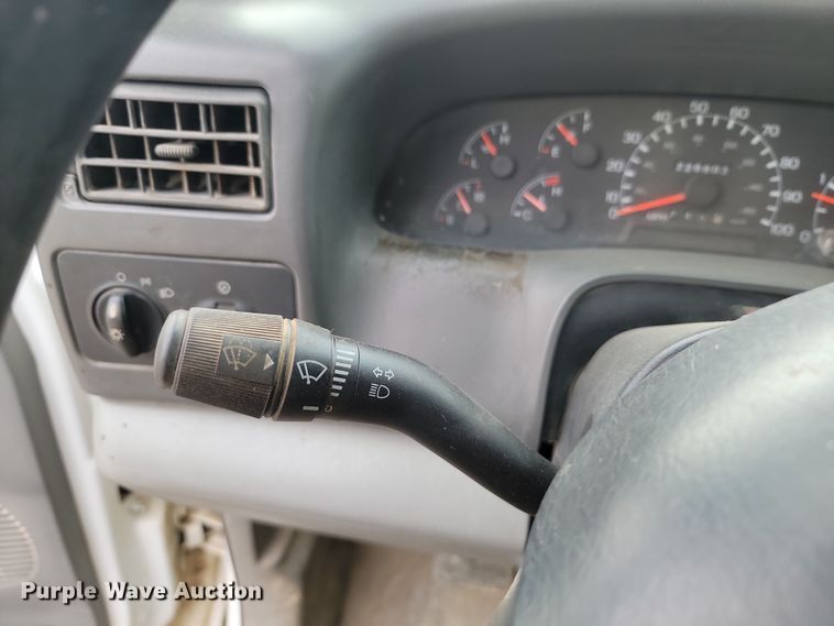 image for item LD9045 2007 Ford F750 Super Duty XLT  pulling truck