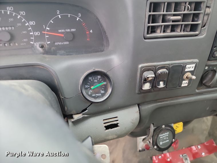 image for item LD9045 2007 Ford F750 Super Duty XLT  pulling truck