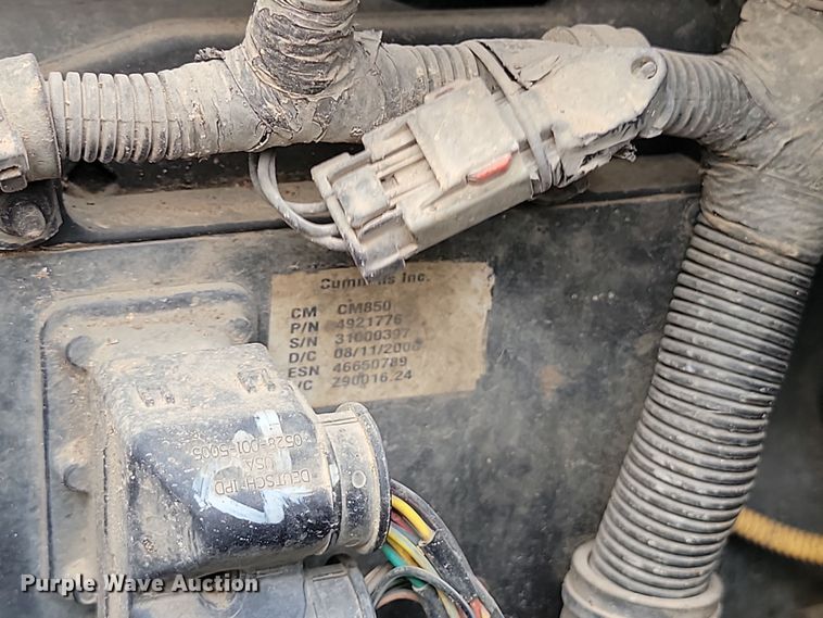 image for item LD9045 2007 Ford F750 Super Duty XLT  pulling truck