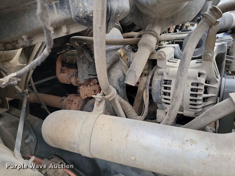 image for item LD9045 2007 Ford F750 Super Duty XLT  pulling truck