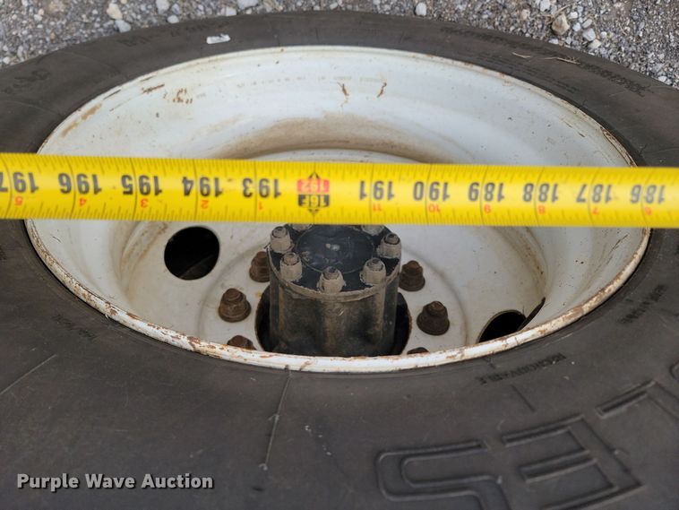 image for item LD9045 2007 Ford F750 Super Duty XLT  pulling truck