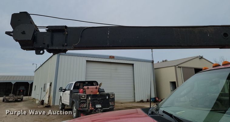 image for item LD9046 2003 Ford F350 Super Duty  pulling truck