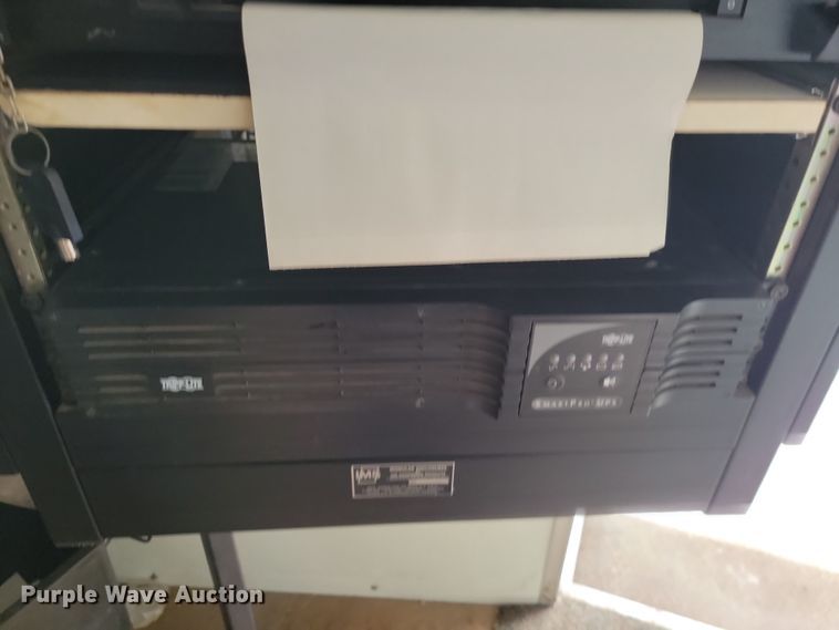 image for item LD9049 2004 Freightliner M106  pulling truck