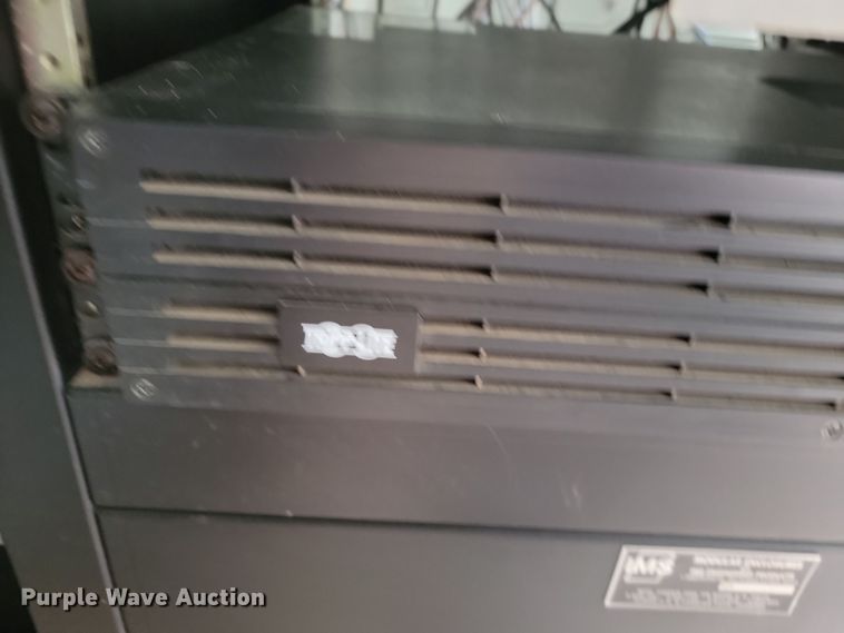 image for item LD9049 2004 Freightliner M106  pulling truck