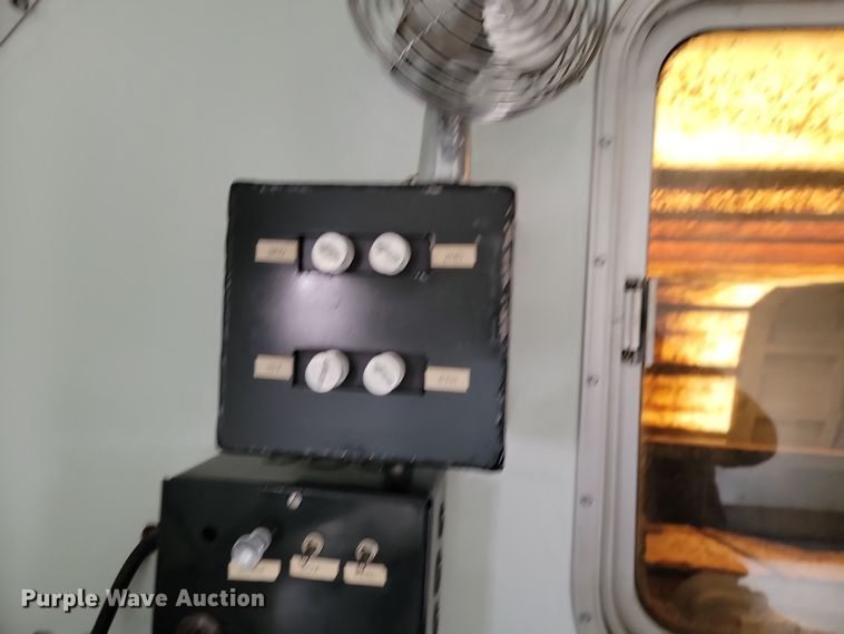 image for item LD9049 2004 Freightliner M106  pulling truck