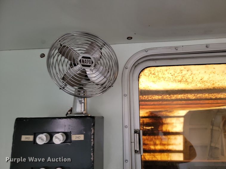 image for item LD9049 2004 Freightliner M106  pulling truck