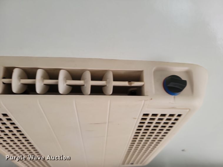 image for item LD9049 2004 Freightliner M106  pulling truck