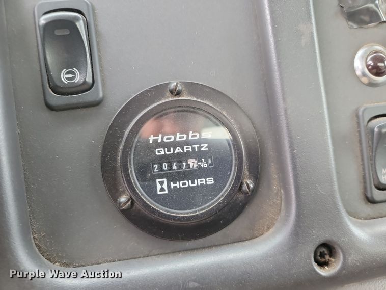 image for item LD9049 2004 Freightliner M106  pulling truck