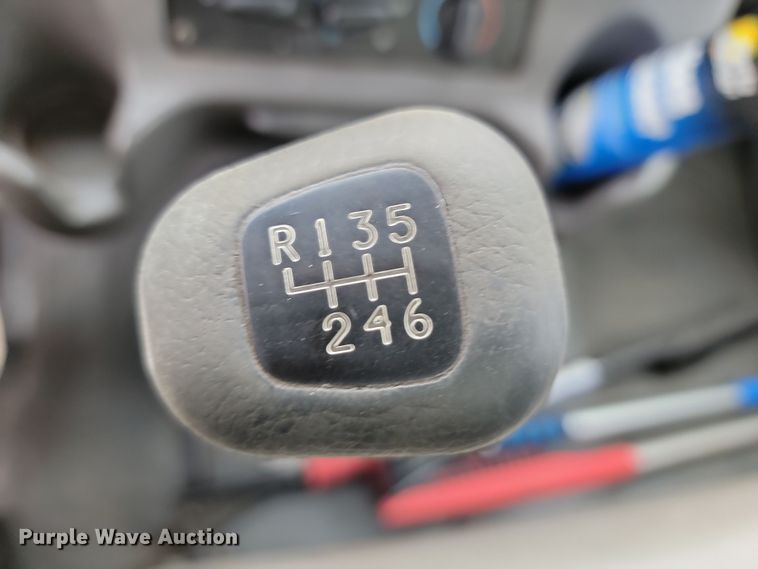 image for item LD9049 2004 Freightliner M106  pulling truck