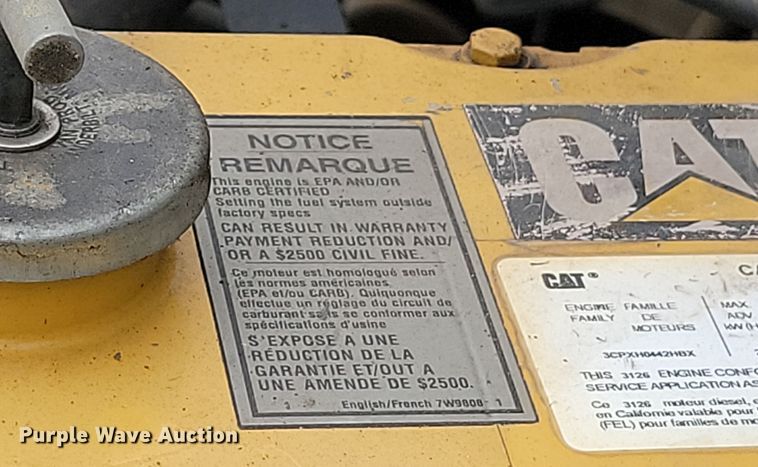 image for item LD9049 2004 Freightliner M106  pulling truck