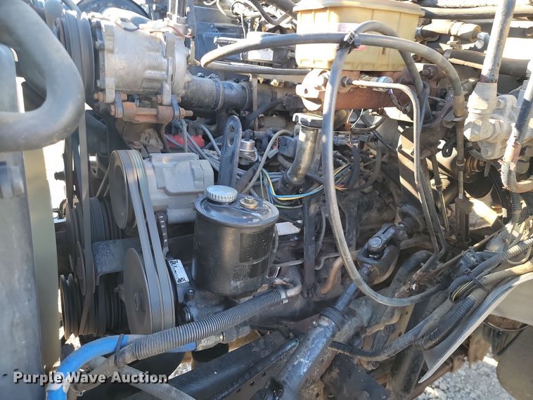 image for item LD9053 1998 Ford F700  flatbed truck