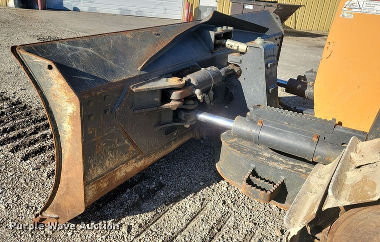 image for item LD9055 2015 Case 1150M LT  dozer