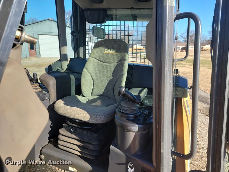 image for item LD9055 2015 Case 1150M LT  dozer