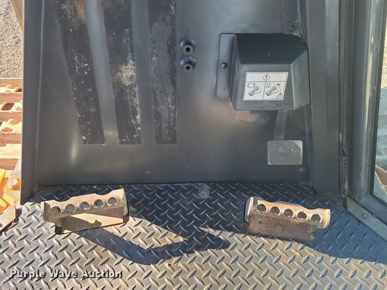 image for item LD9055 2015 Case 1150M LT  dozer