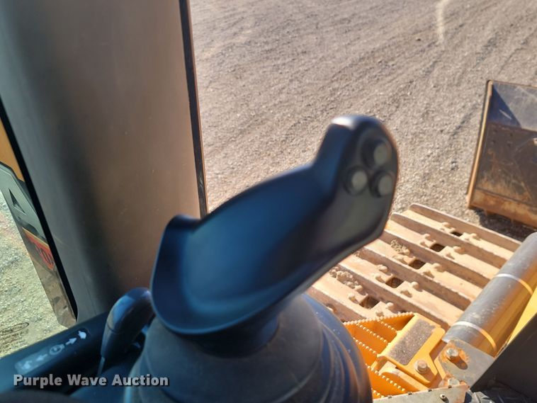 image for item LD9055 2015 Case 1150M LT  dozer