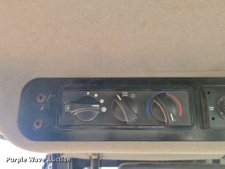 image for item LD9055 2015 Case 1150M LT  dozer