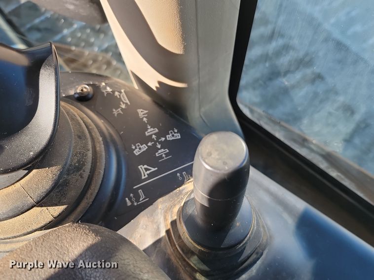 image for item LD9055 2015 Case 1150M LT  dozer