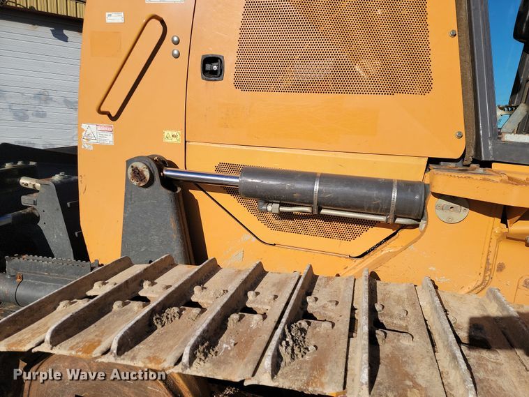 image for item LD9055 2015 Case 1150M LT  dozer