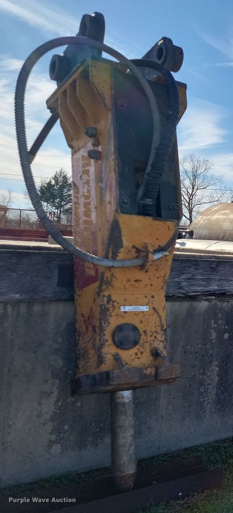 image for item LD9060 2003 Arrowhead 325  breaker